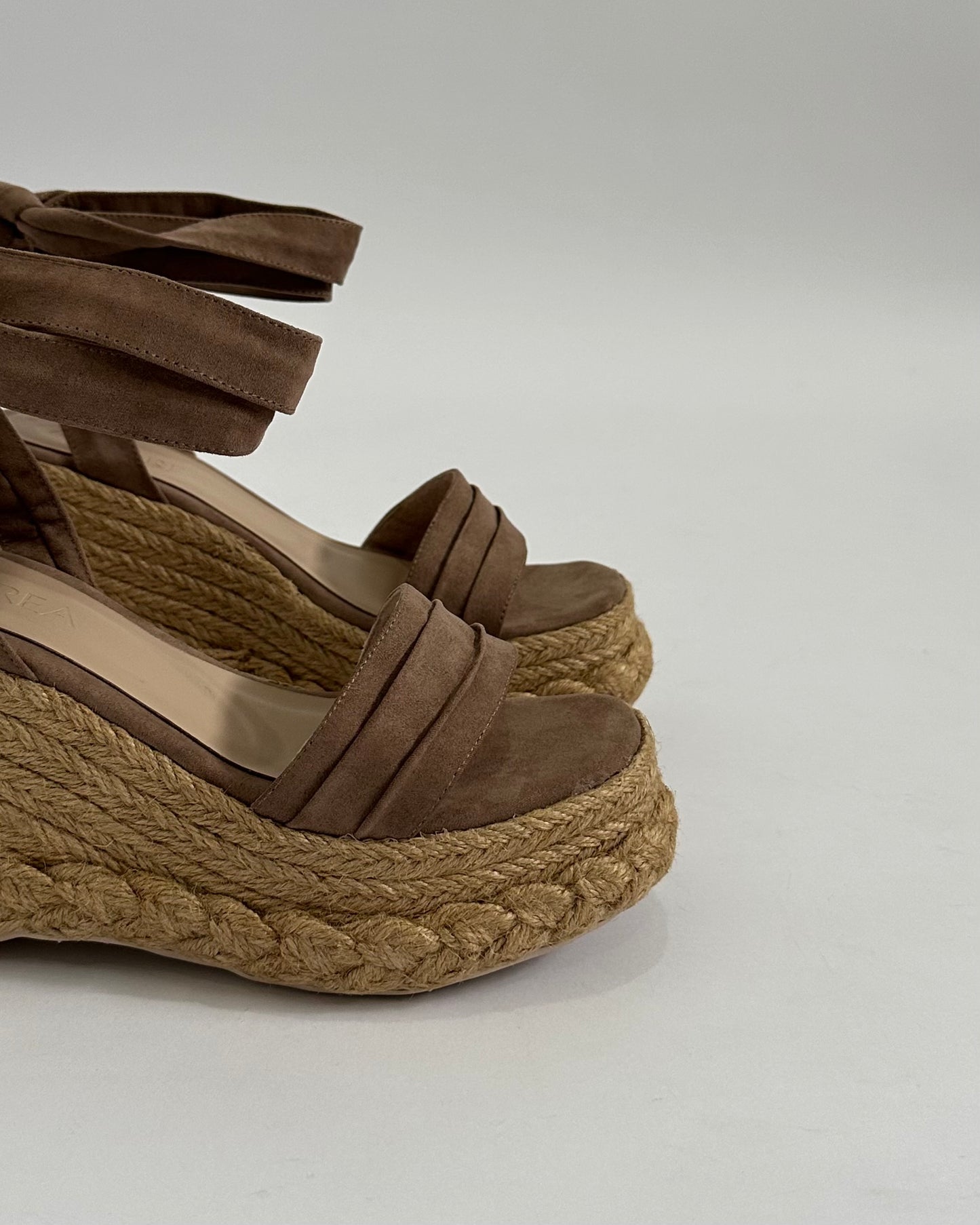 Plataformas Cuña Nala Almendra