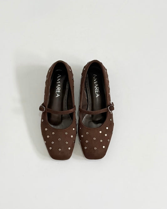 Ballerinas Esme Brown